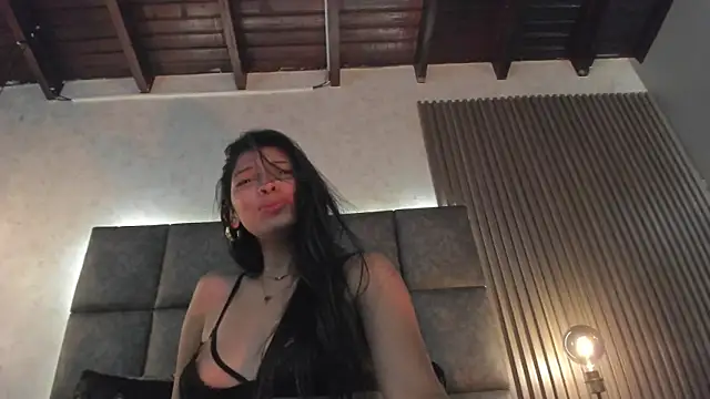 BrigitteVons: онлайн-секс-чат