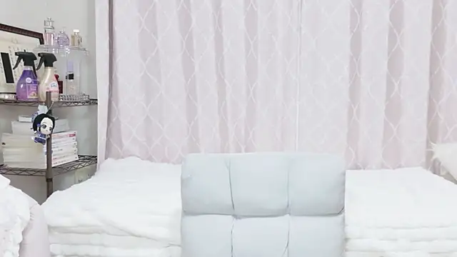 Czat XXX na żywo – MOE_o0