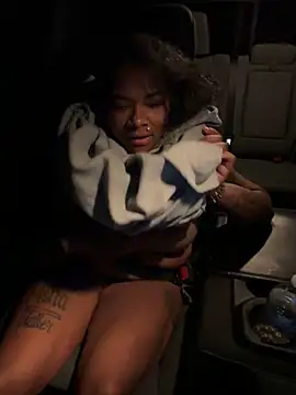 HaloRodeoLover2's Live XXX Chat