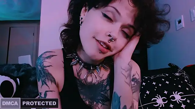 Czat XXX na żywo – NaughtyLittleFox