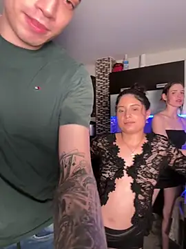 Czat XXX na żywo – kevin_hotgirls