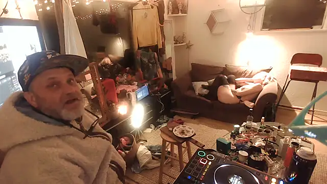 SilverandFox Webcam show