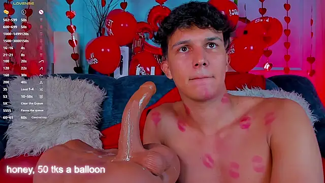 Pokazy przed kamerką – Leo_Savage_