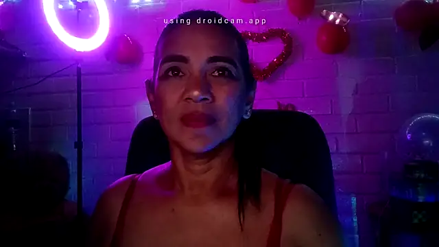 MiiaVelasquez – Live XXX-chat