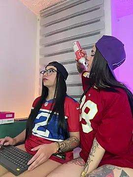 Lucy_699 – Live XXX-chat