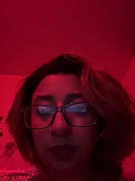 Chat XXX ao vivo de RavenEllieUniverse