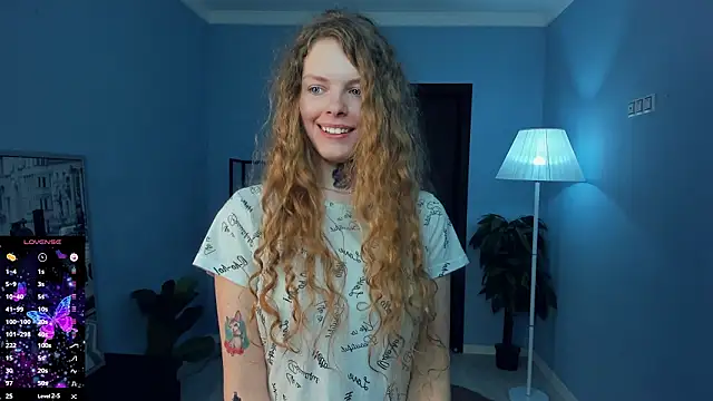 RayaNenliaのライブXXXチャット