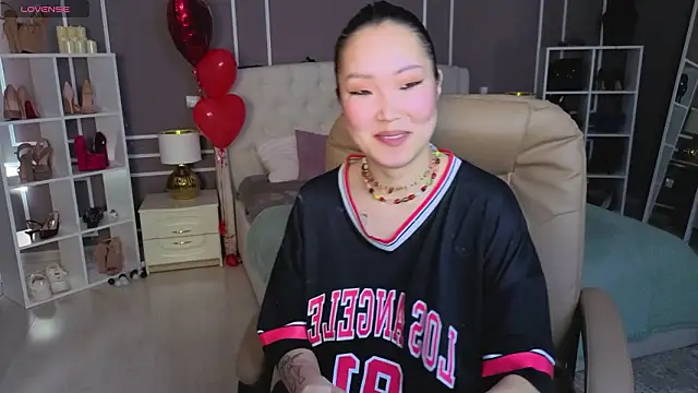 ElinaMotion Chat XXX in diretta