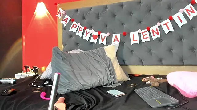 Chat XXX en directo de YayaHilton