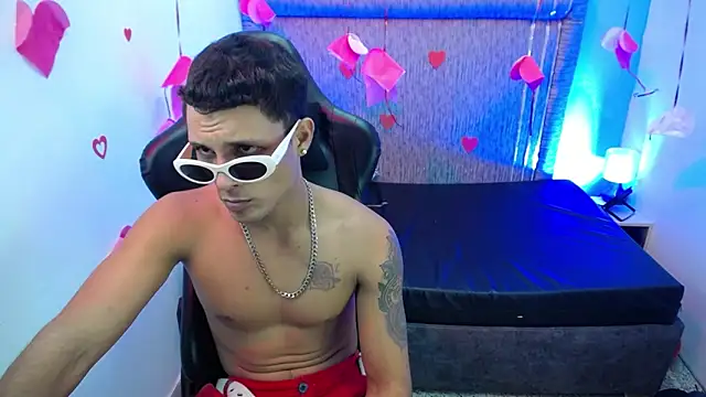 XXX chat uživo modela The_twinks_