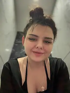 Chat +18 de NikaMur ao vivo