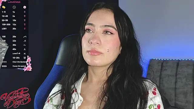 แชท XXX สดของ ZaraDames_