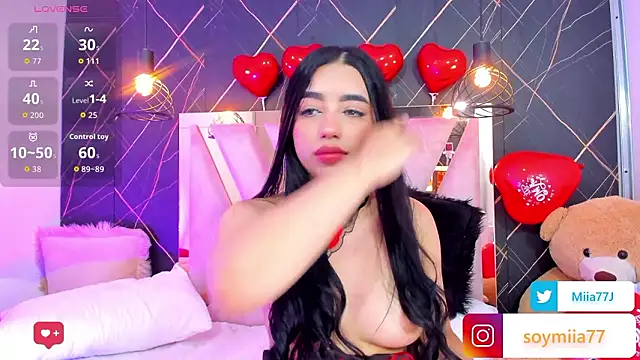 Czat XXX na żywo – Miia77_