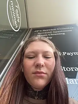 دردشة FionaMurr الجنسية المباشرة