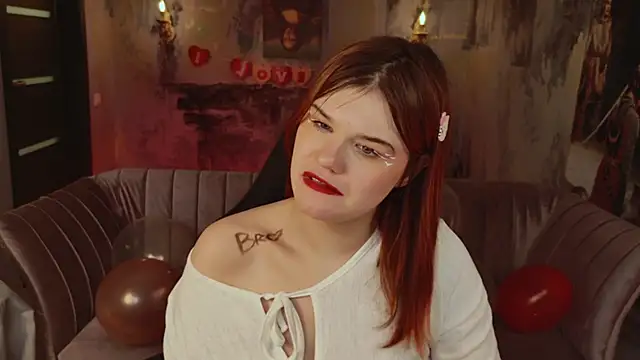 Chat +18 de EllieFoxy ao vivo