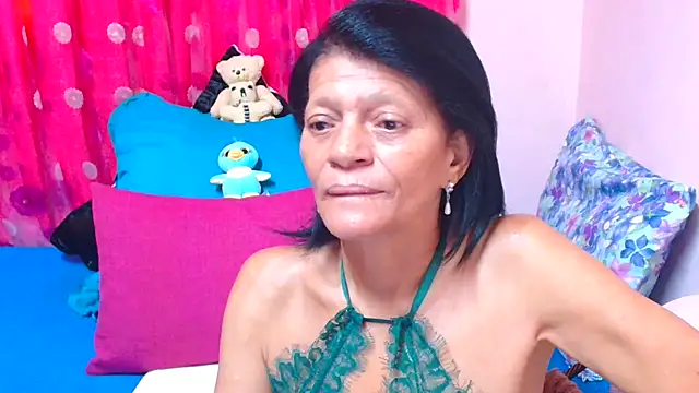 SLUTTYROXY 现场XXX聊天