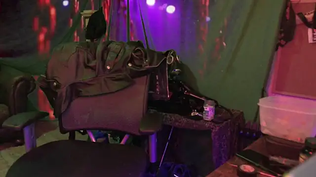 MasterDaddyCooln Live XXX chat