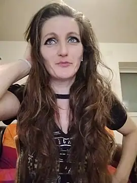 Chatroom XXX en direct de CrazyMaya39