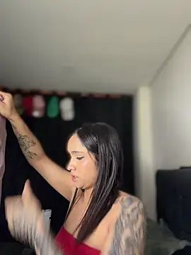 Chat +18 de Isabella-Teen ao vivo