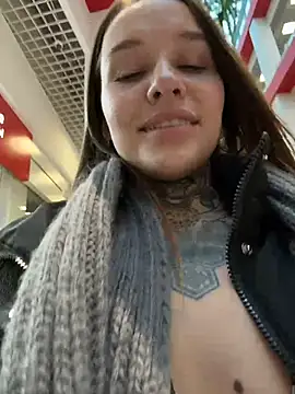 KishaMur Chat XXX in diretta