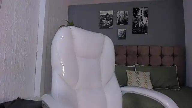 aleja_cute_ élő XXX-chatje