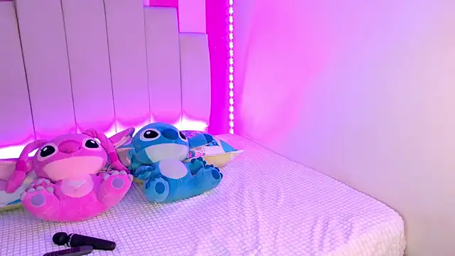 Chat XXX en directo de AliiceBrown_