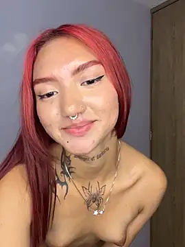 Show modela Babyy_blaze na web-kameri