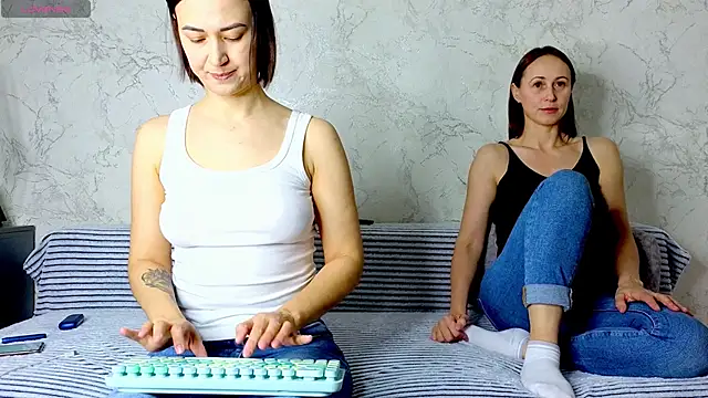 Helen198705 élő XXX-chatje