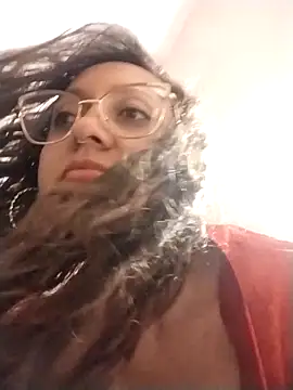 Pinkvixen69のライブXXXチャット