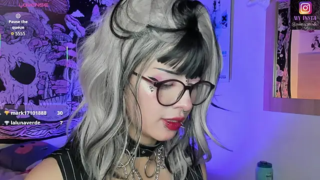 Chat XXX Live princesita_valija_