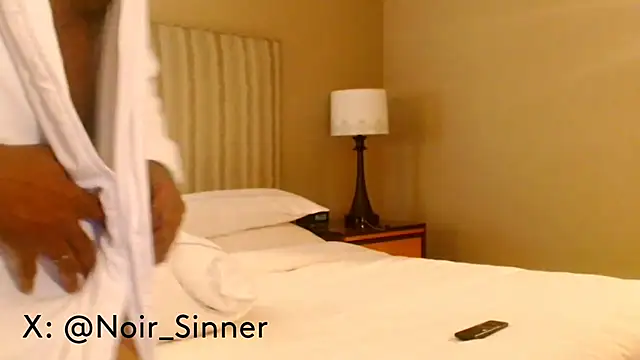 sinnernoir's Live XXX Chat