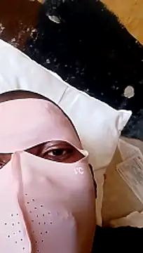 แชท XXX สดของ HornyAss_Bitch