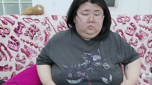 Chatroom XXX en direct de Nadine_asian