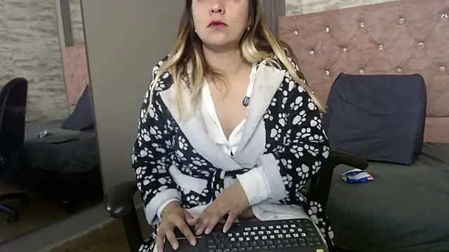 sami_1_8 라이브 XXX 채팅