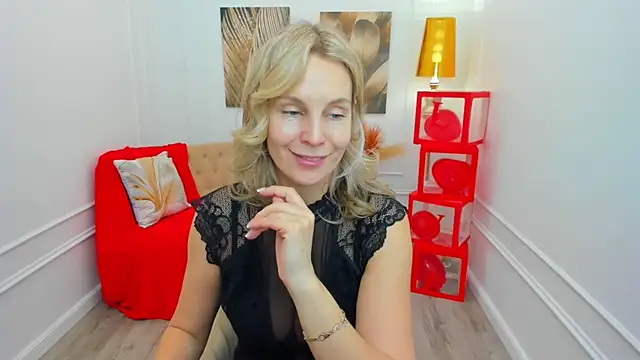 Sinty_Devis Adlı Modelin Canlı XXX Sohbeti