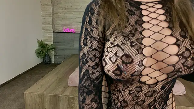 hornyb33_ – Naživo XXX chat