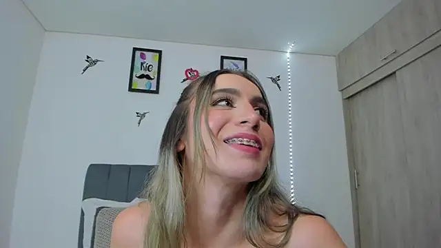 im_sarah34 Live XXX-chat