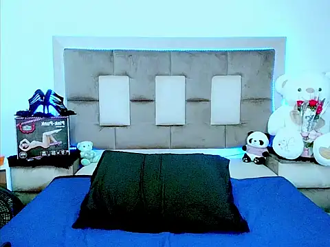 indiantopaz694u 现场XXX聊天