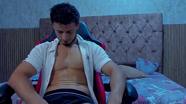 Adonys_Lewis_ 在線直播表演