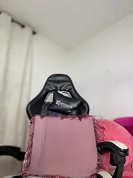 دردشة Miaa_Lovee69 الجنسية المباشرة