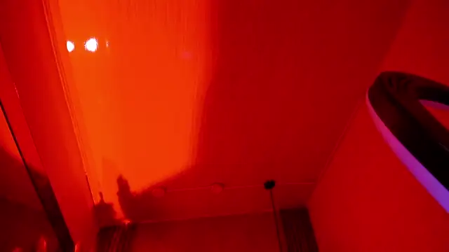 Chatroom XXX en direct de VannesaSmith