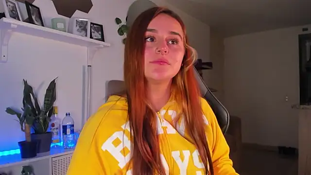 evy_orange1 Adlı Modelin Canlı XXX Sohbeti