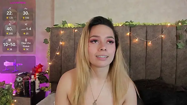 Chat +18 de LanaMills_ ao vivo