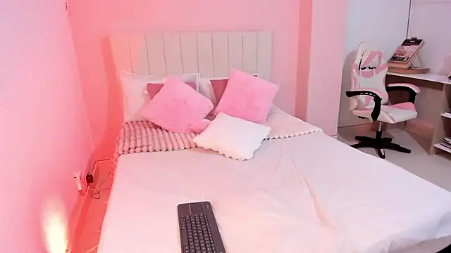 caroo_gomeez Adlı Modelin Canlı XXX Sohbeti