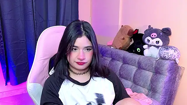 bonnieTaylor1 Adlı Modelin Canlı XXX Sohbeti