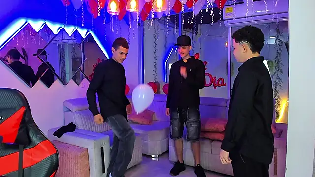 Houseofwarrios 웹캠 쇼