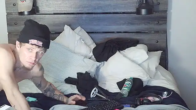 spazz247 Adlı Modelin Canlı XXX Sohbeti