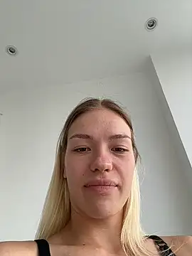 -Sexy_Barbie- 现场XXX聊天