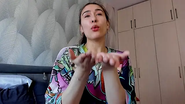 Bambiii_bby Chat XXX live