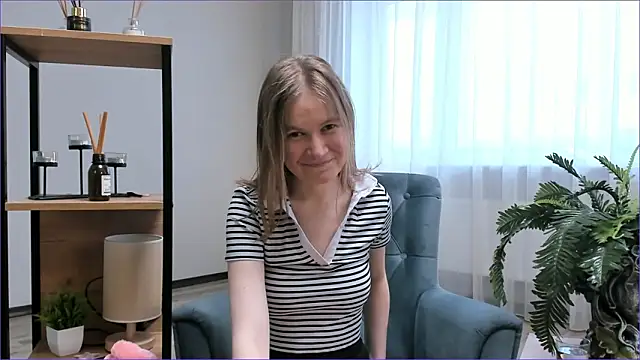 CleliaRostek Obrolan Langsung XXX